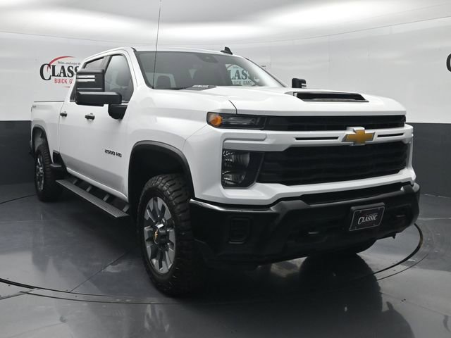 Used 2025 Chevrolet Silverado 2500 Custom w/ Custom Convenience Package AWD/4WD image 5