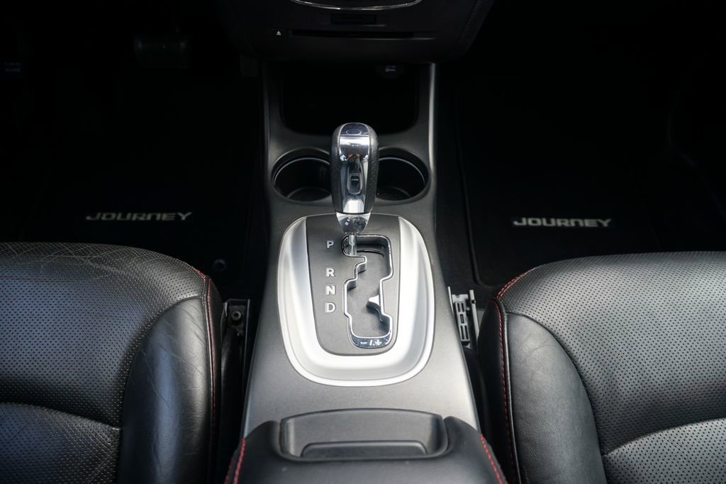 Used 2015 Dodge Journey R/T w/ Flexible Seating Group image 23