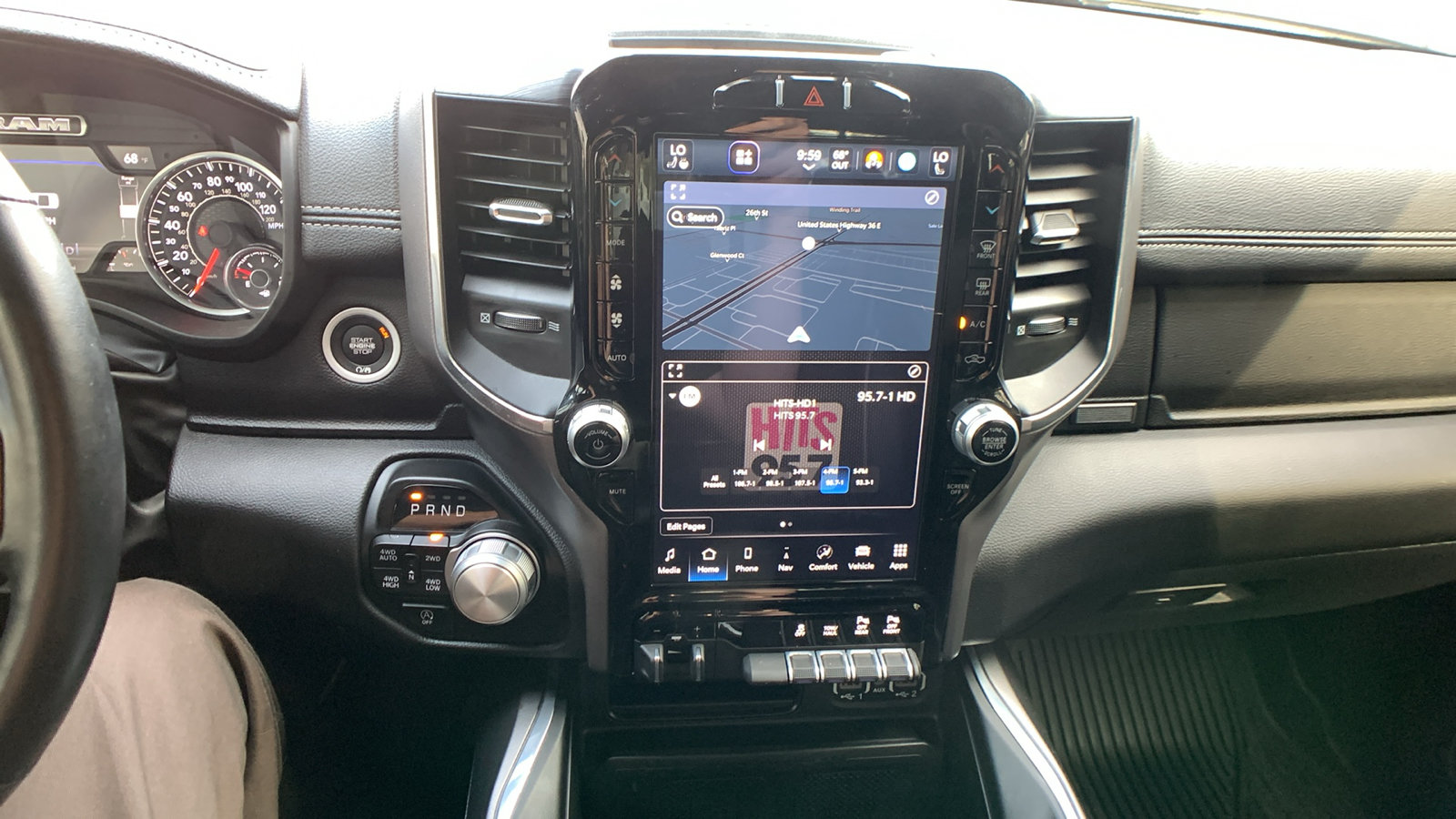 Used 2023 RAM 1500 Laramie AWD/4WD image 19