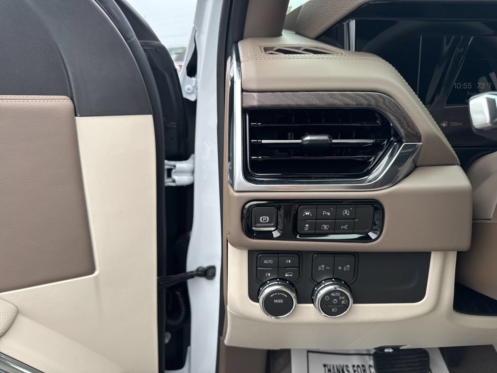 New 2026 GMC Yukon Denali AWD/4WD image 14