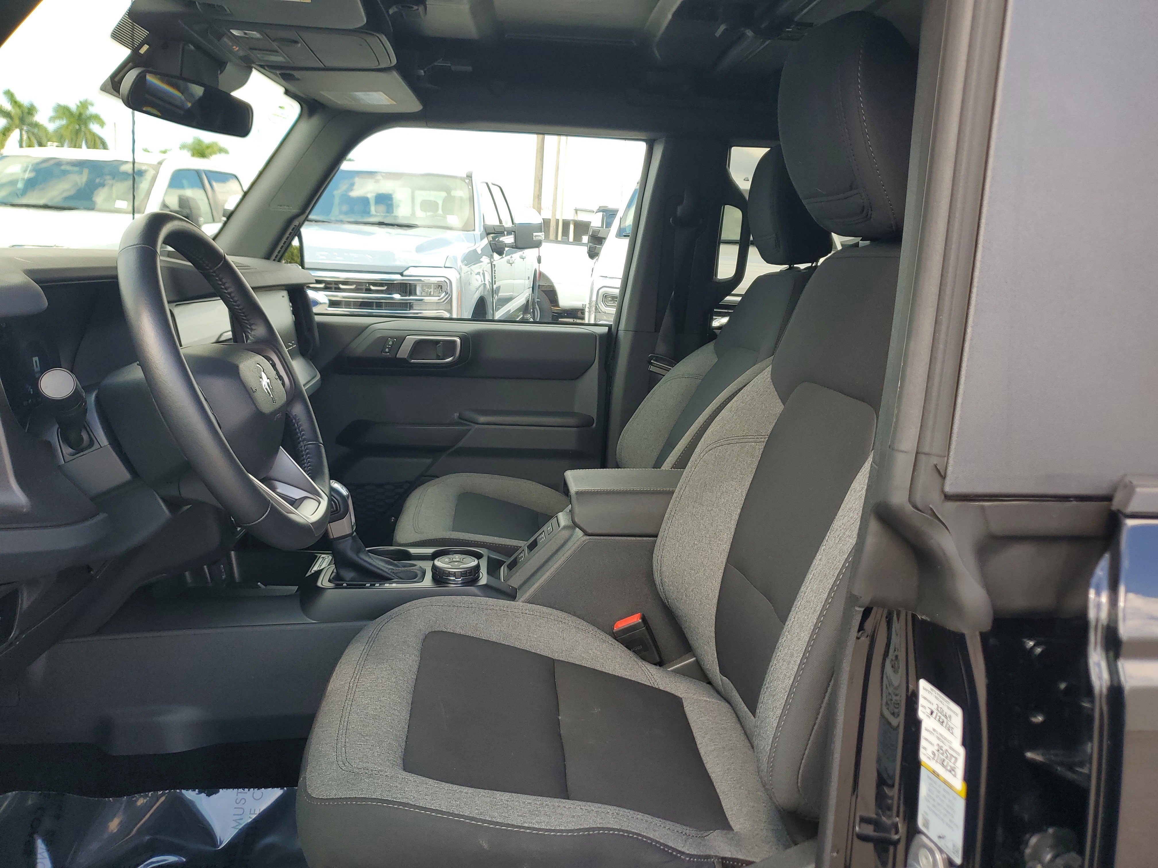 Used 2025 Ford Bronco Big Bend image 12