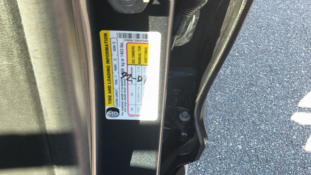 Certified 2023 Ford Explorer XLT RWD image 29