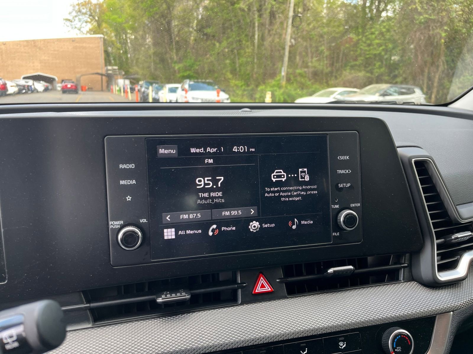 Used 2025 Kia Sportage LX image 20