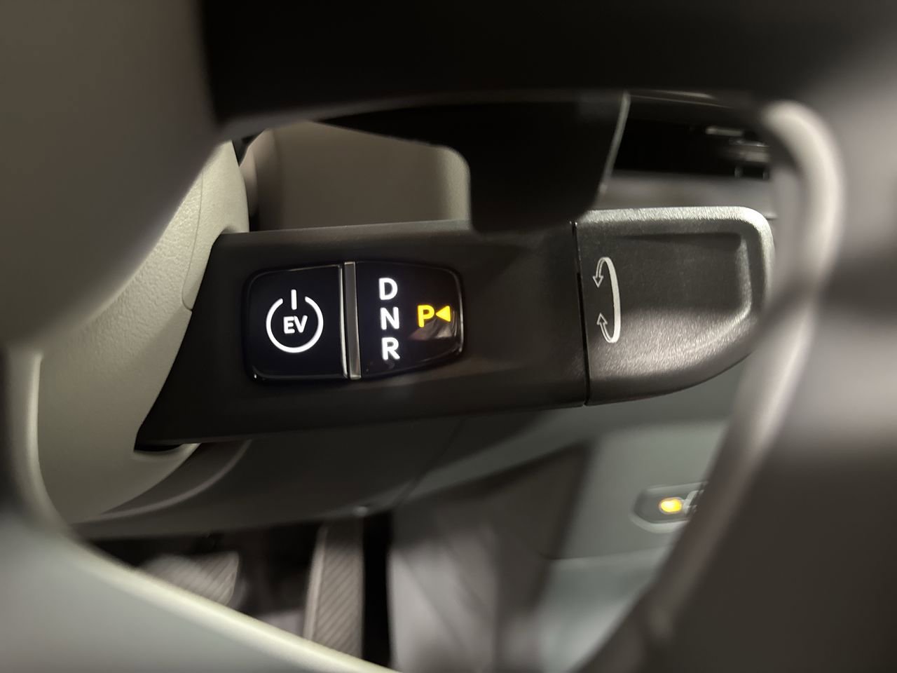 New 2026 Kia EV9 Wind image 25