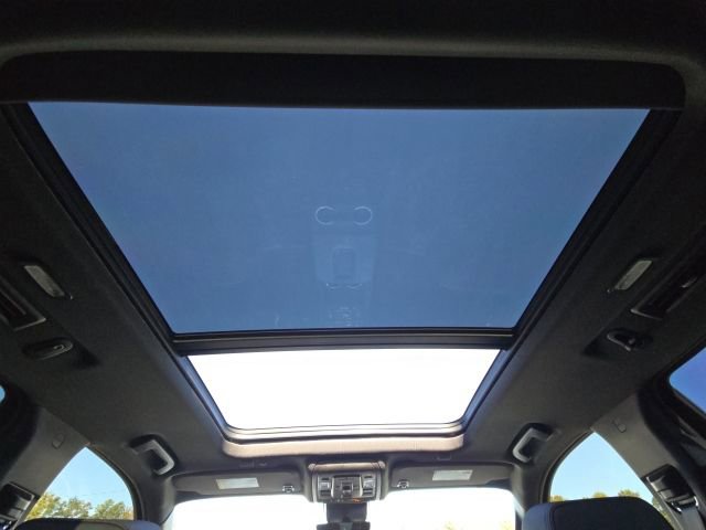 Used 2023 Chevrolet Tahoe High Country w/ Premium Package AWD/4WD image 41