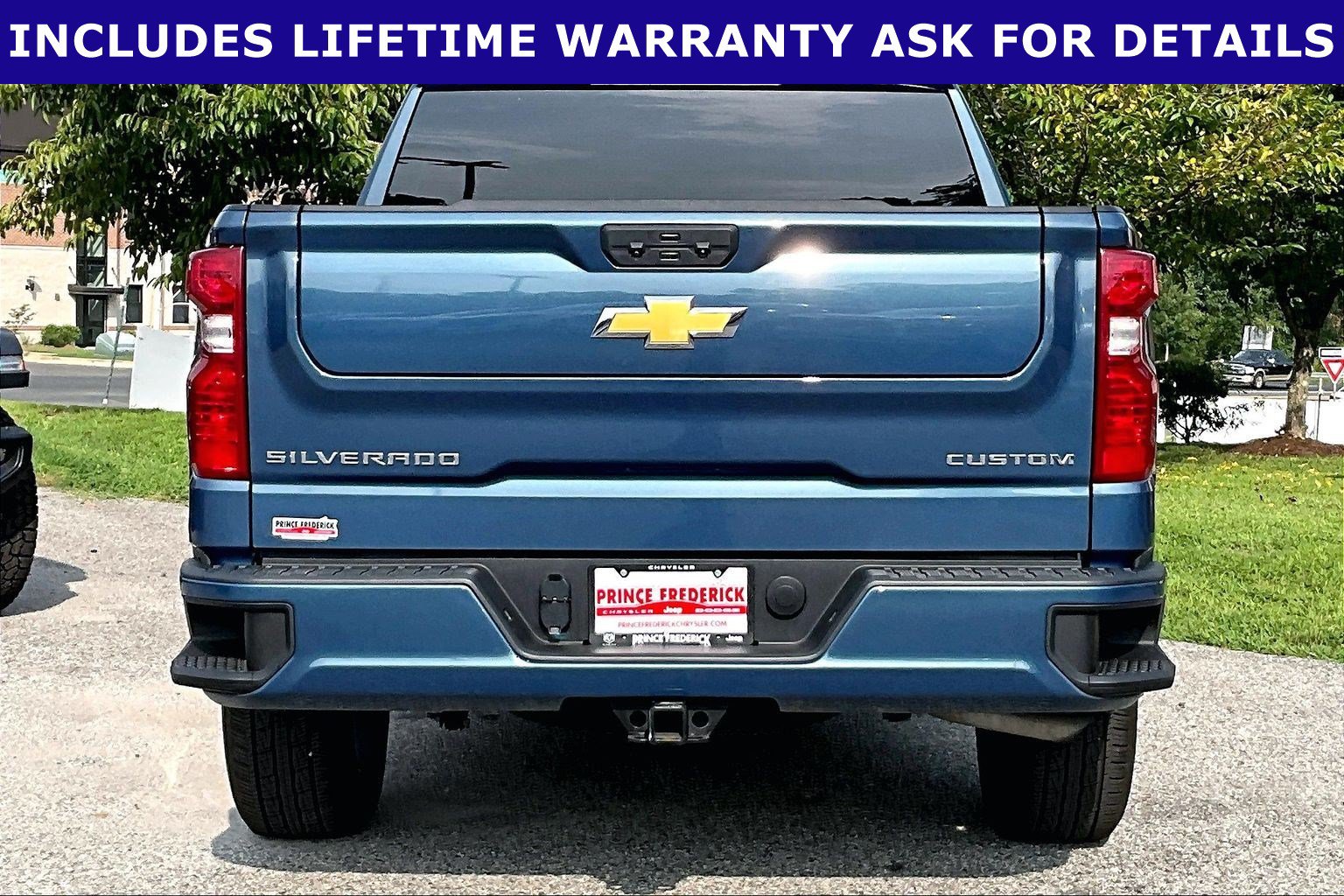 Used 2024 Chevrolet Silverado 1500 Custom AWD/4WD image 4