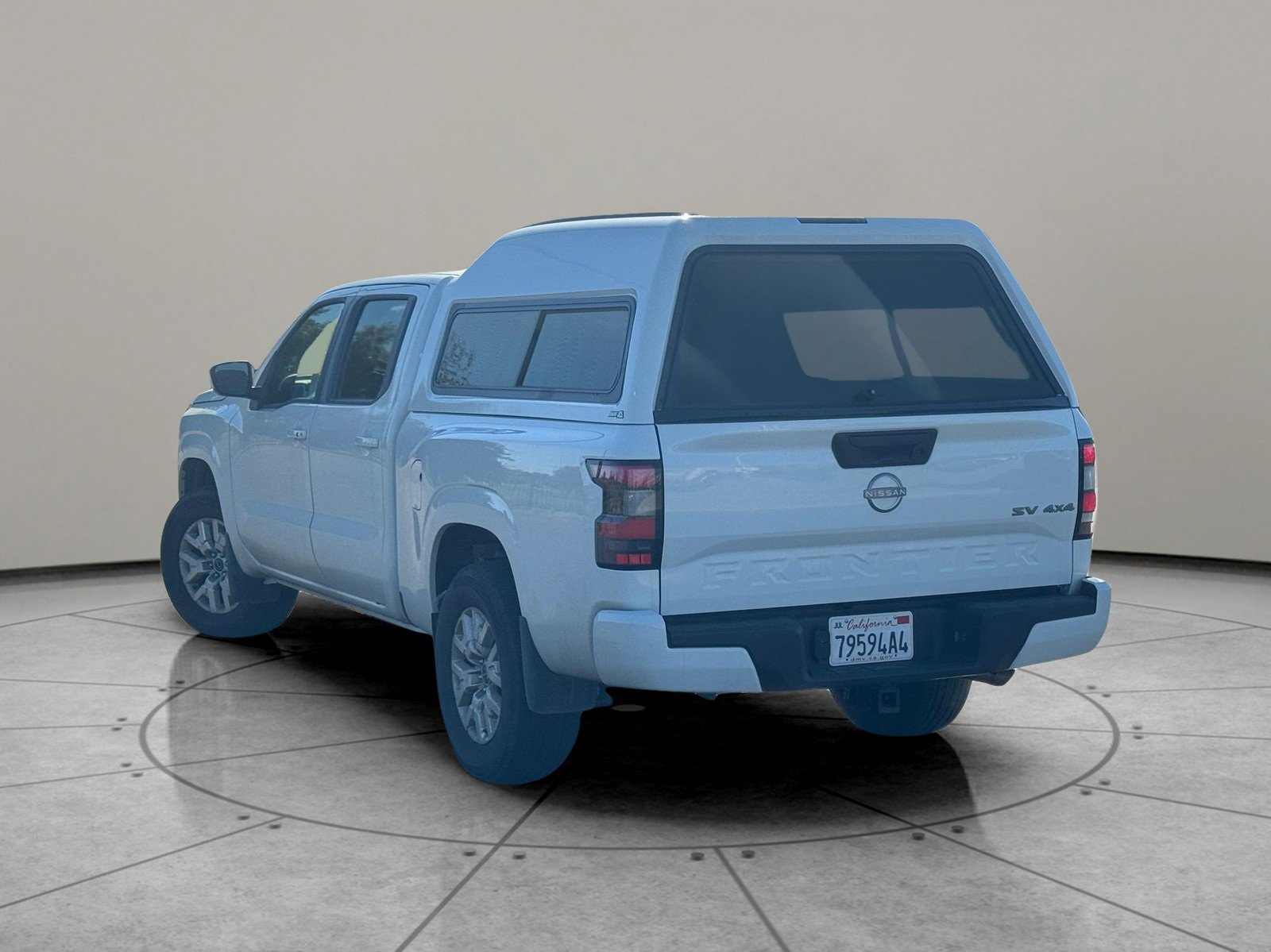 Used 2024 Nissan Frontier SV image 7
