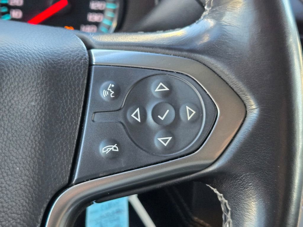 Used 2019 Chevrolet Suburban LT image 25