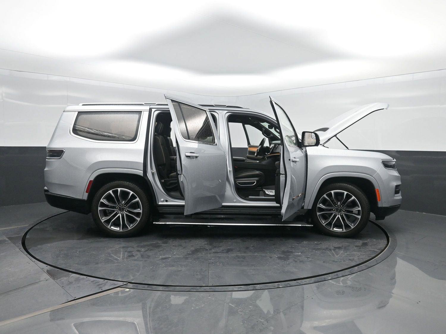 Used 2024 Jeep Grand Wagoneer Series III image 52