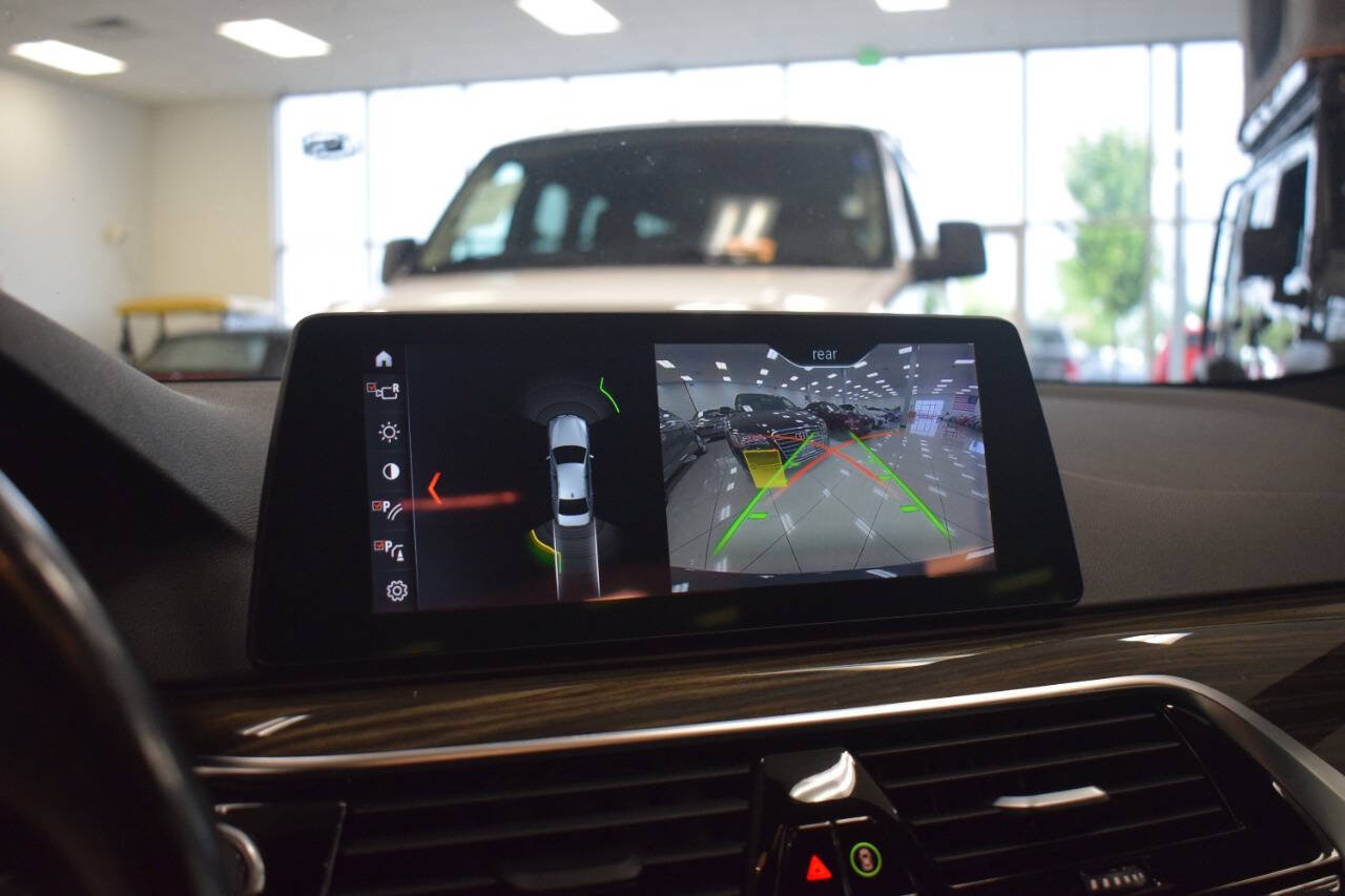 Used 2018 BMW 540i RWD image 56