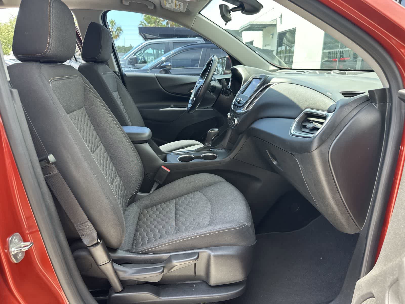 Used 2020 Chevrolet Equinox LT FWD image 9