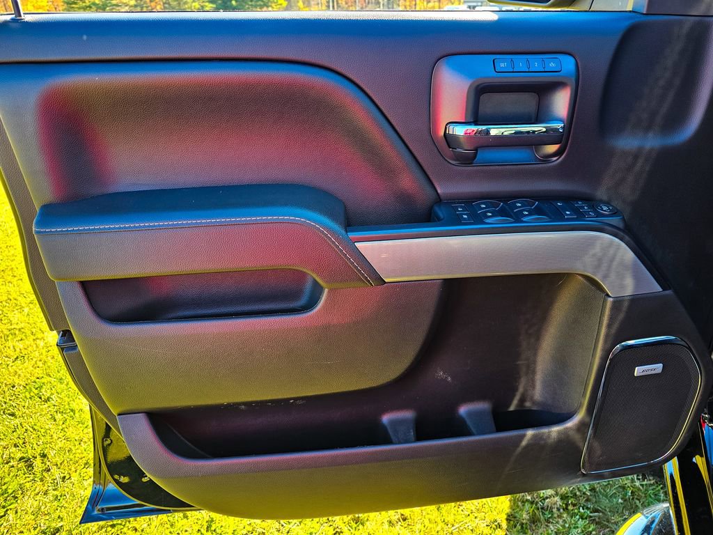 Used 2017 Chevrolet Silverado 1500 LTZ Z71 w/ LTZ Plus Package image 10