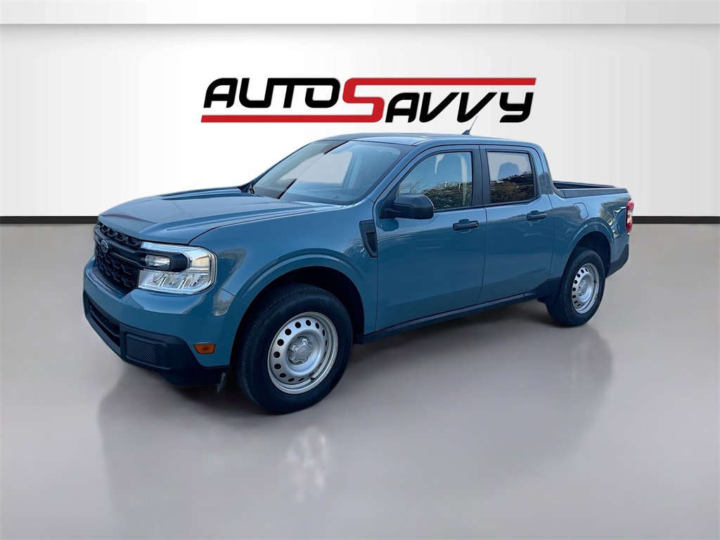 Used 2023 Ford Maverick XL image 3