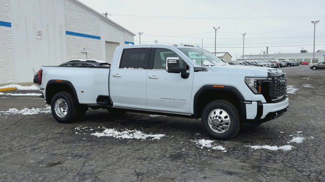 New 2026 GMC Sierra 3500 Denali Ultimate image 2