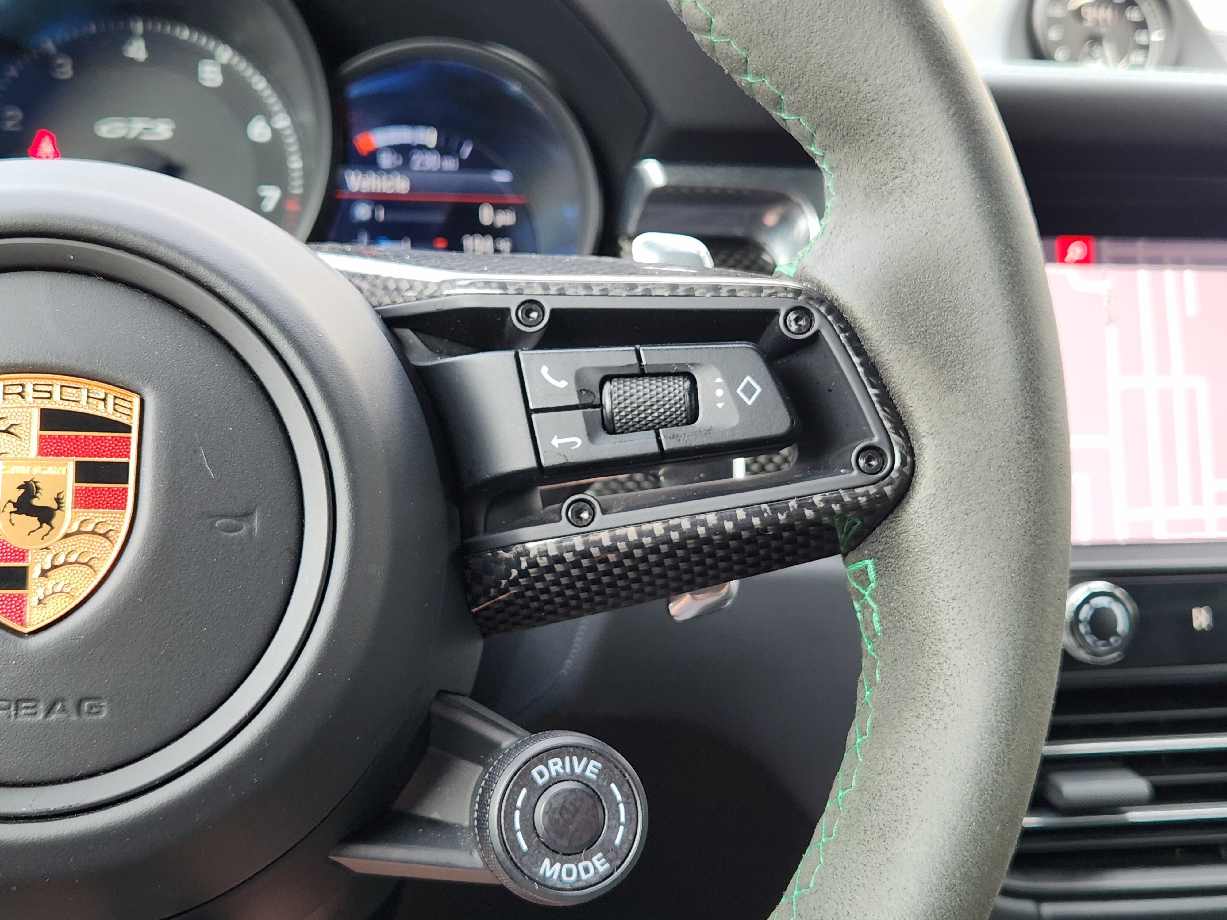 Used 2022 Porsche Macan GTS AWD/4WD image 21