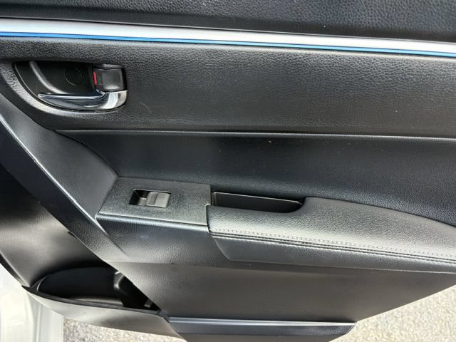 Used 2016 Toyota Corolla LE Premium FWD image 21