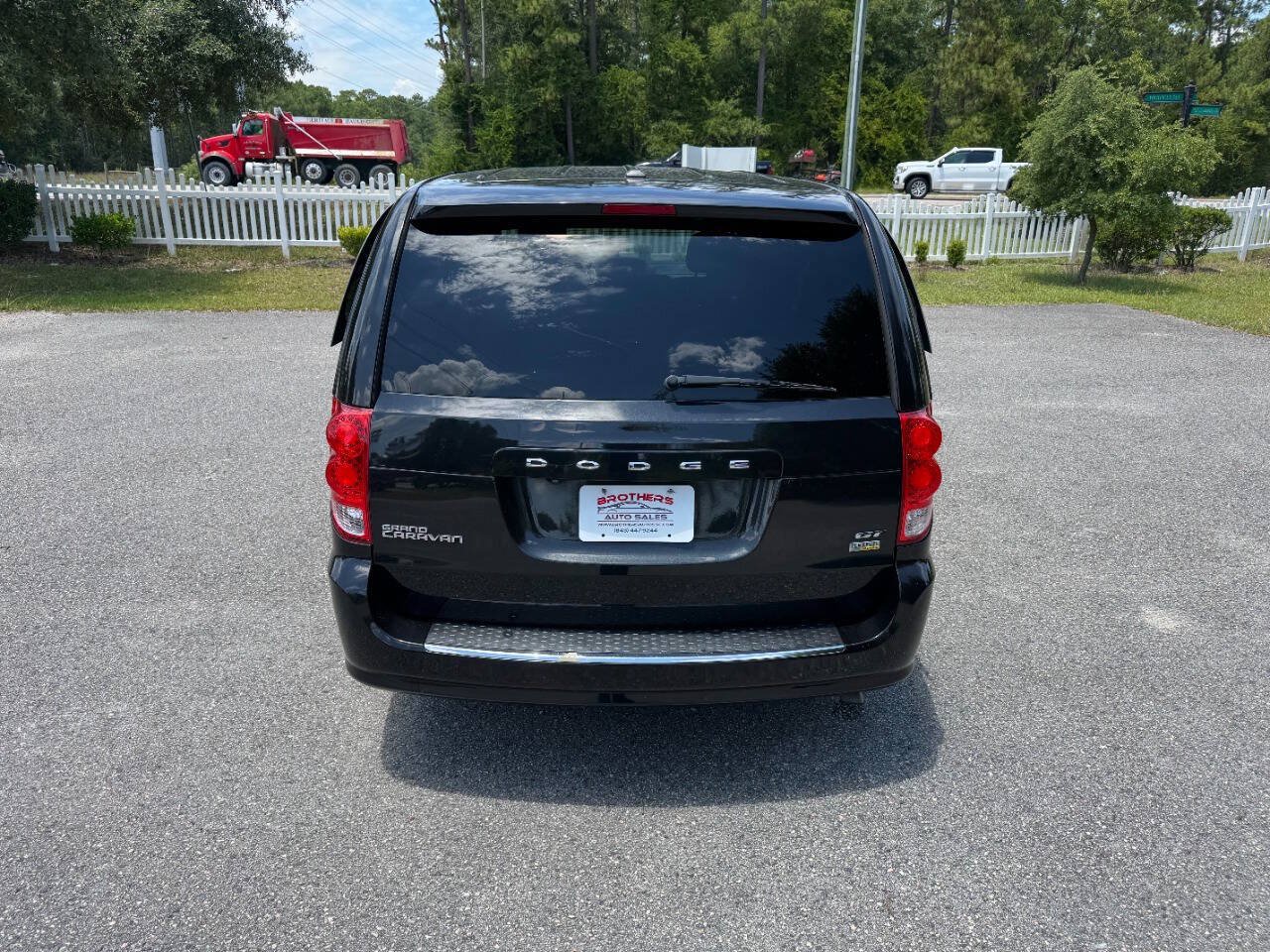 Used 2018 Dodge Grand Caravan GT FWD image 5