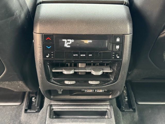 Used 2022 Jeep Grand Cherokee L Limited w/ Trailer Tow Group (B) image 7