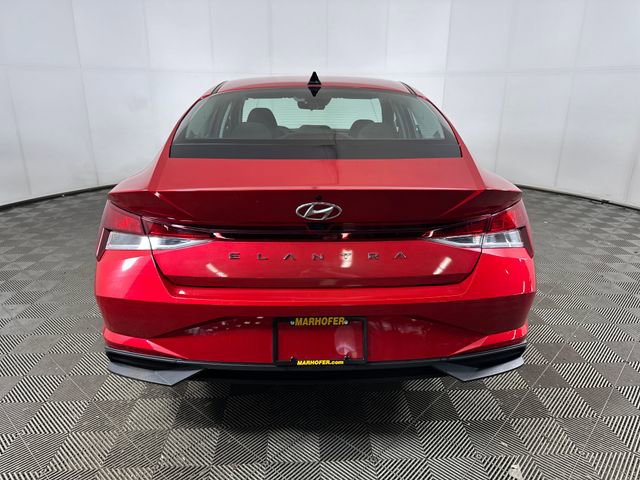 Certified 2023 Hyundai Elantra SEL image 4