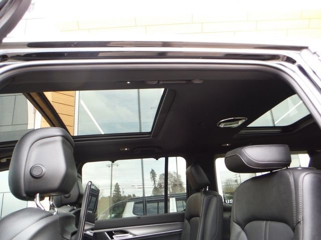 New 2026 Jeep Grand Wagoneer L Limited AWD/4WD image 18