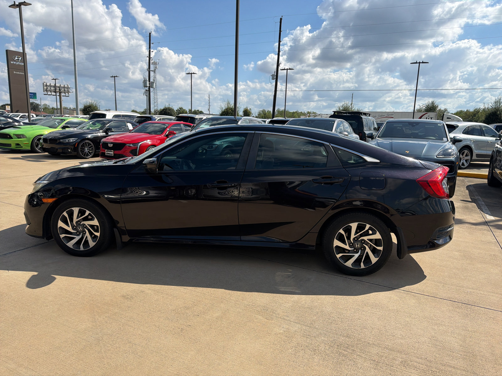 Used 2016 Honda Civic EX image 9