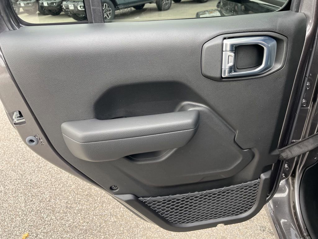 New 2026 Jeep Gladiator Sport image 15