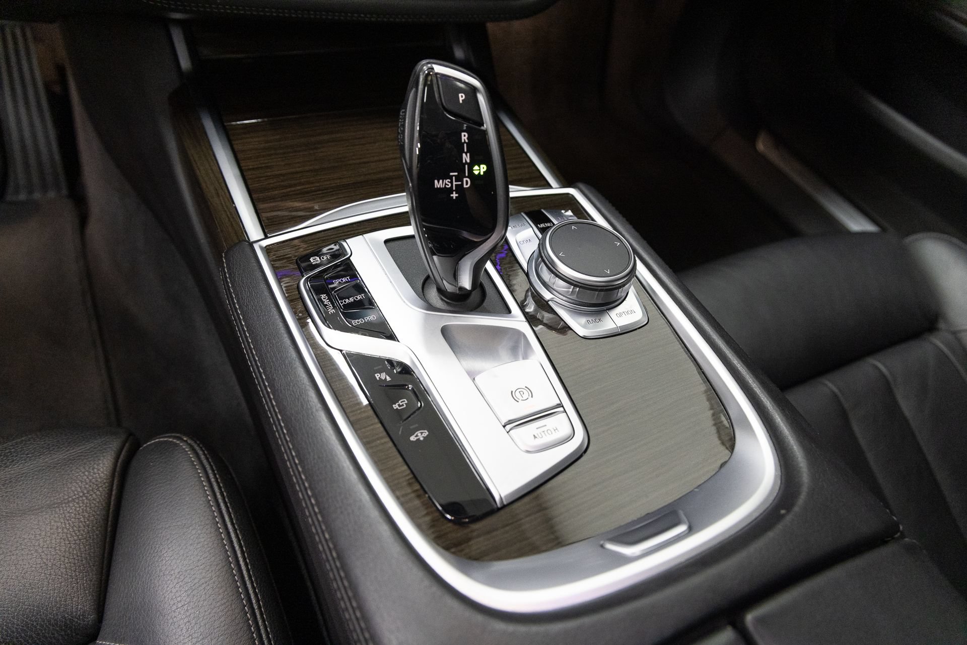 Used 2021 BMW 740i RWD image 20