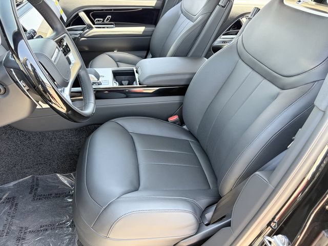 New 2026 Land Rover Range Rover Long Wheelbase SE AWD/4WD image 6