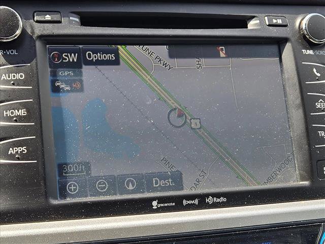 Used 2019 Toyota Highlander XLE image 14