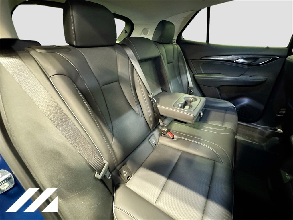 Used 2023 Buick Envision Essence image 28
