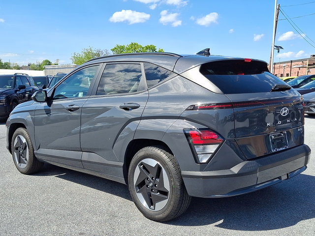 Certified 2024 Hyundai Kona SEL FWD image 6
