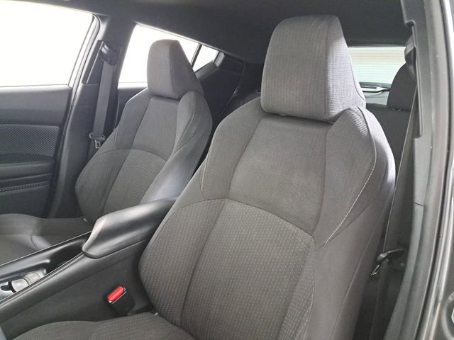 Used 2018 Toyota C-HR XLE image 20