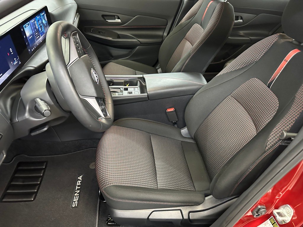 Used 2026 Nissan Sentra SR w/ Floor Mat Package FWD image 6