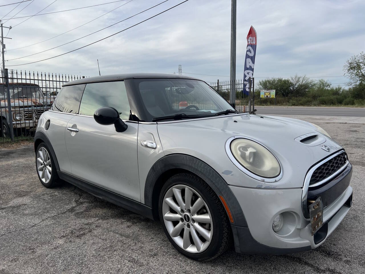 Used 2015 MINI Cooper S FWD image 2
