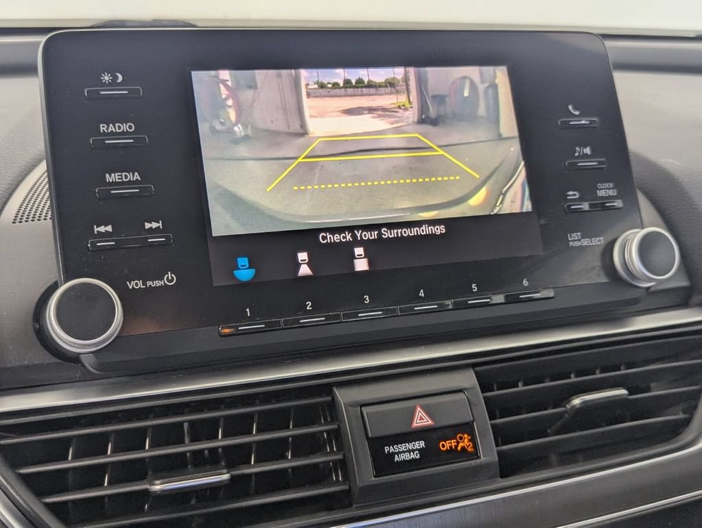 Used 2018 Honda Accord LX image 18