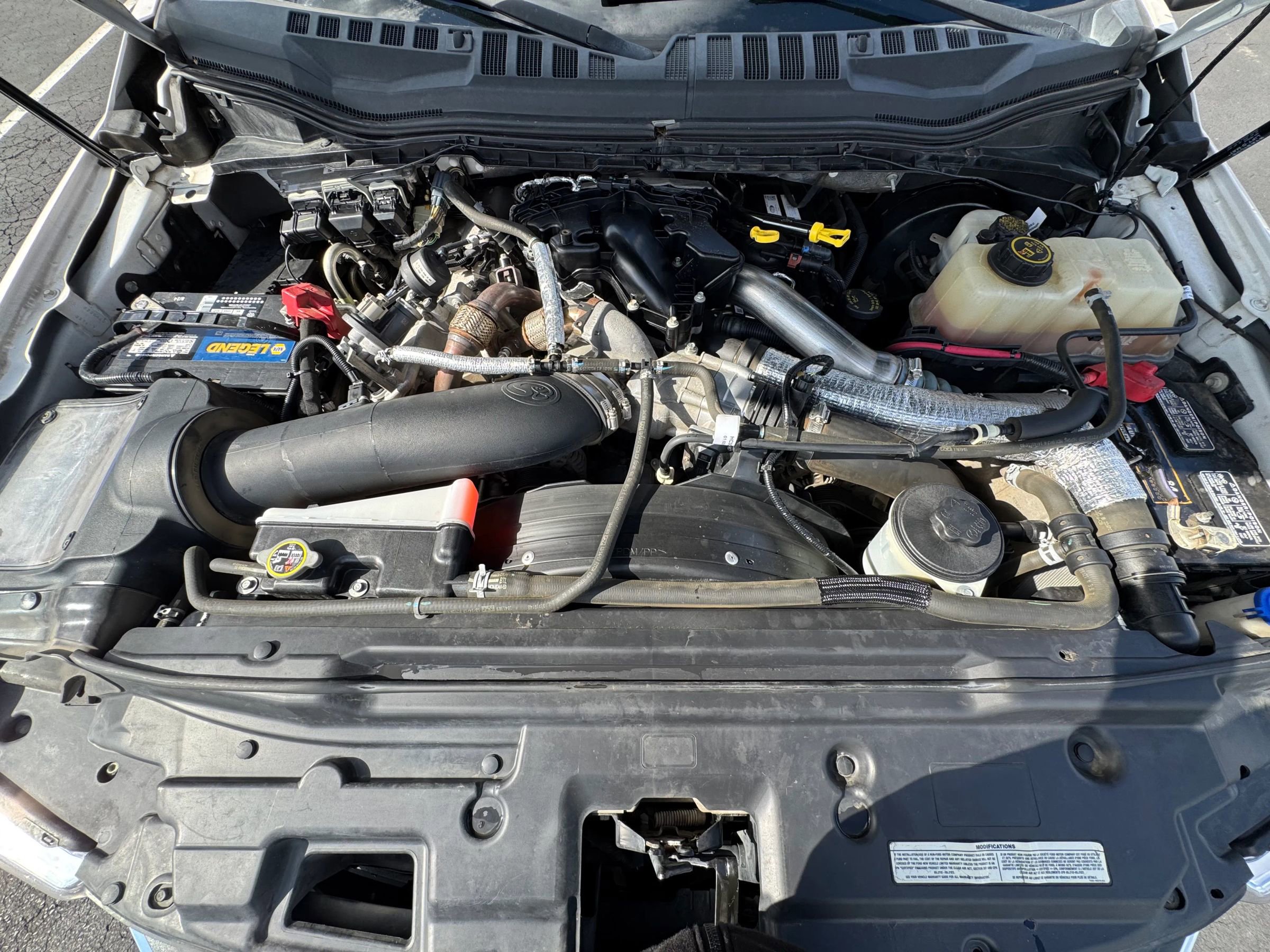 Used 2018 Ford F350 Lariat w/ Camper Package image 10