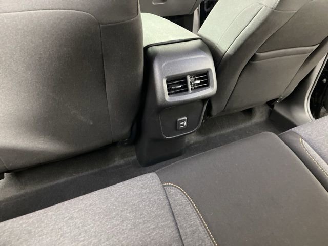 Used 2023 Chevrolet Equinox LT image 45