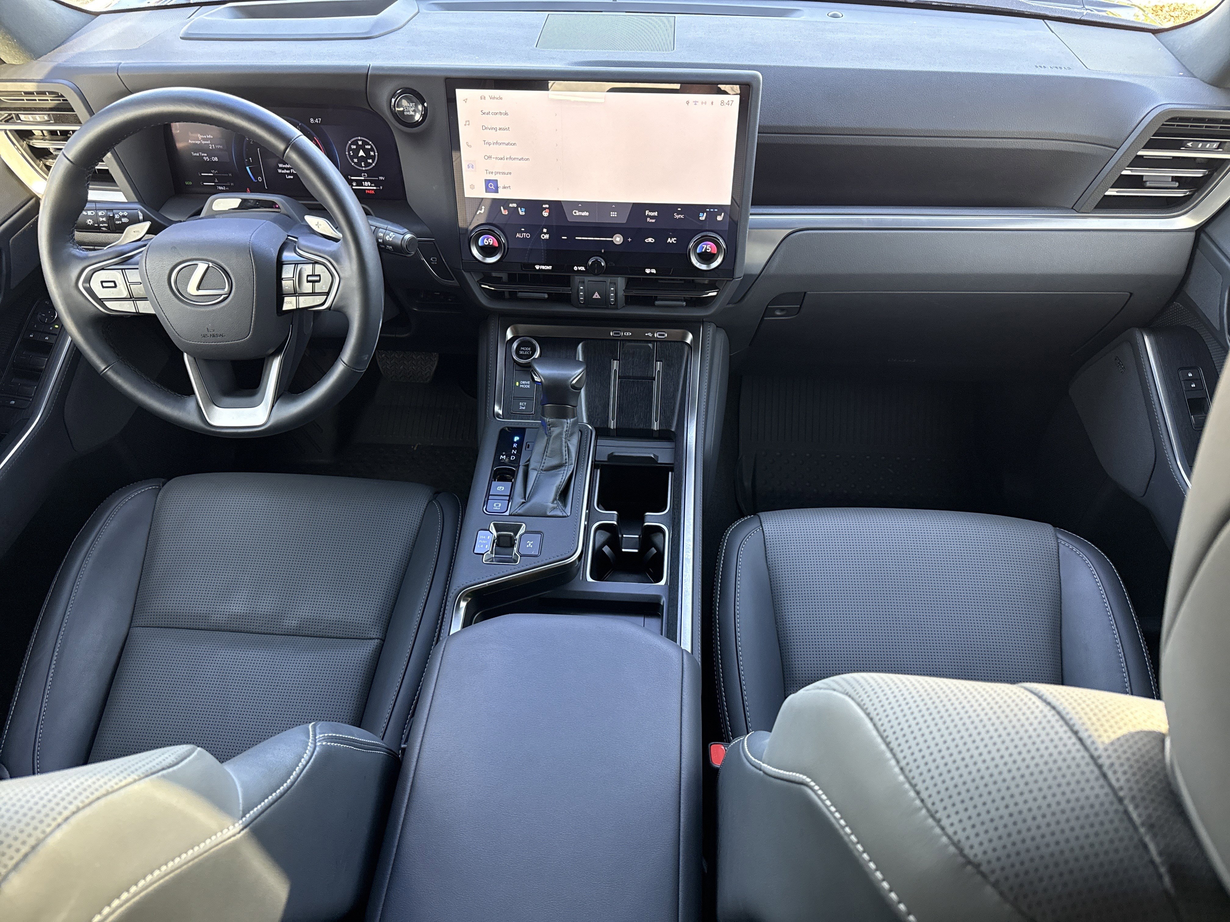 Used 2025 Lexus GX 550 image 29