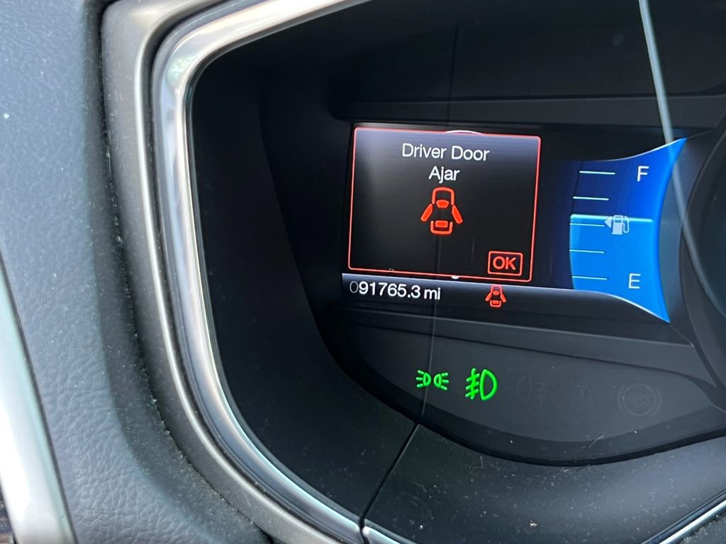 Used 2014 Ford Fusion SE w/ Equipment Group 202A image 25