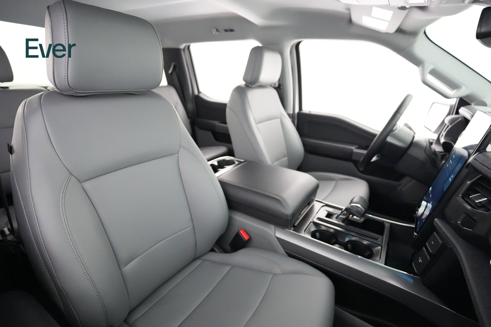 Used 2025 Ford F150 Lightning Flash image 17