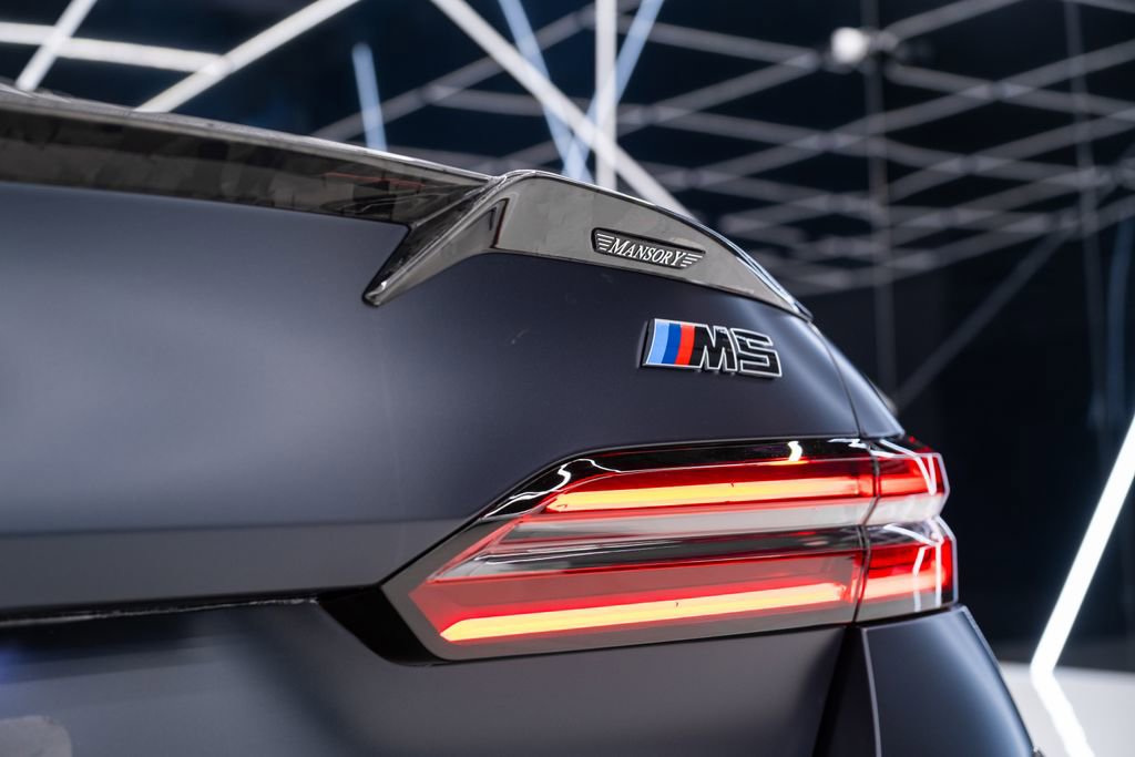 Used 2025 BMW M5 image 21