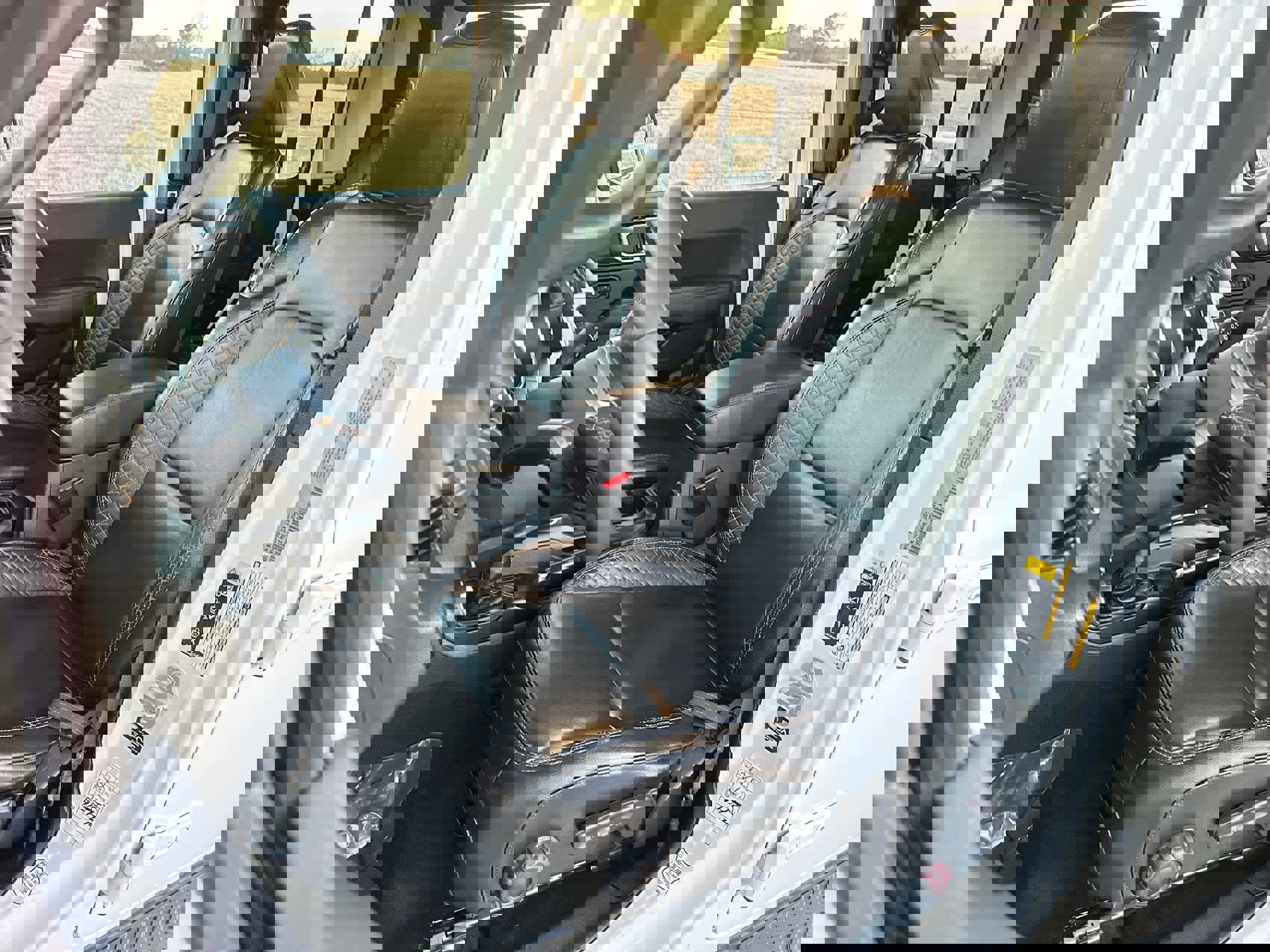 Used 2023 Jeep Gladiator Overland image 11