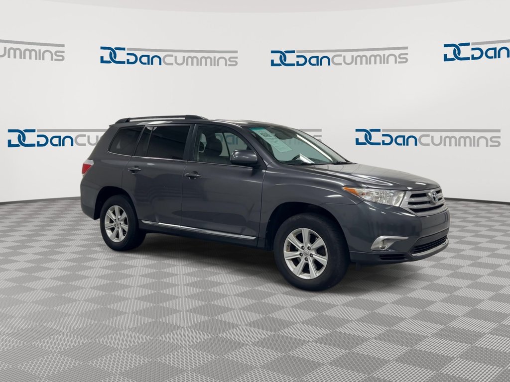 Used 2012 Toyota Highlander SE w/ Tow Pkg AWD/4WD image 2