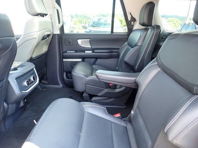 Used 2025 Ford Expedition Max Platinum w/ Driver's Package AWD/4WD image 20