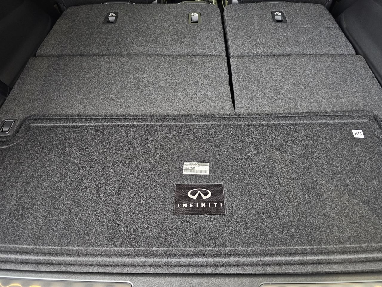 Certified 2026 INFINITI QX80 Luxe w/ Cargo Package AWD/4WD image 11