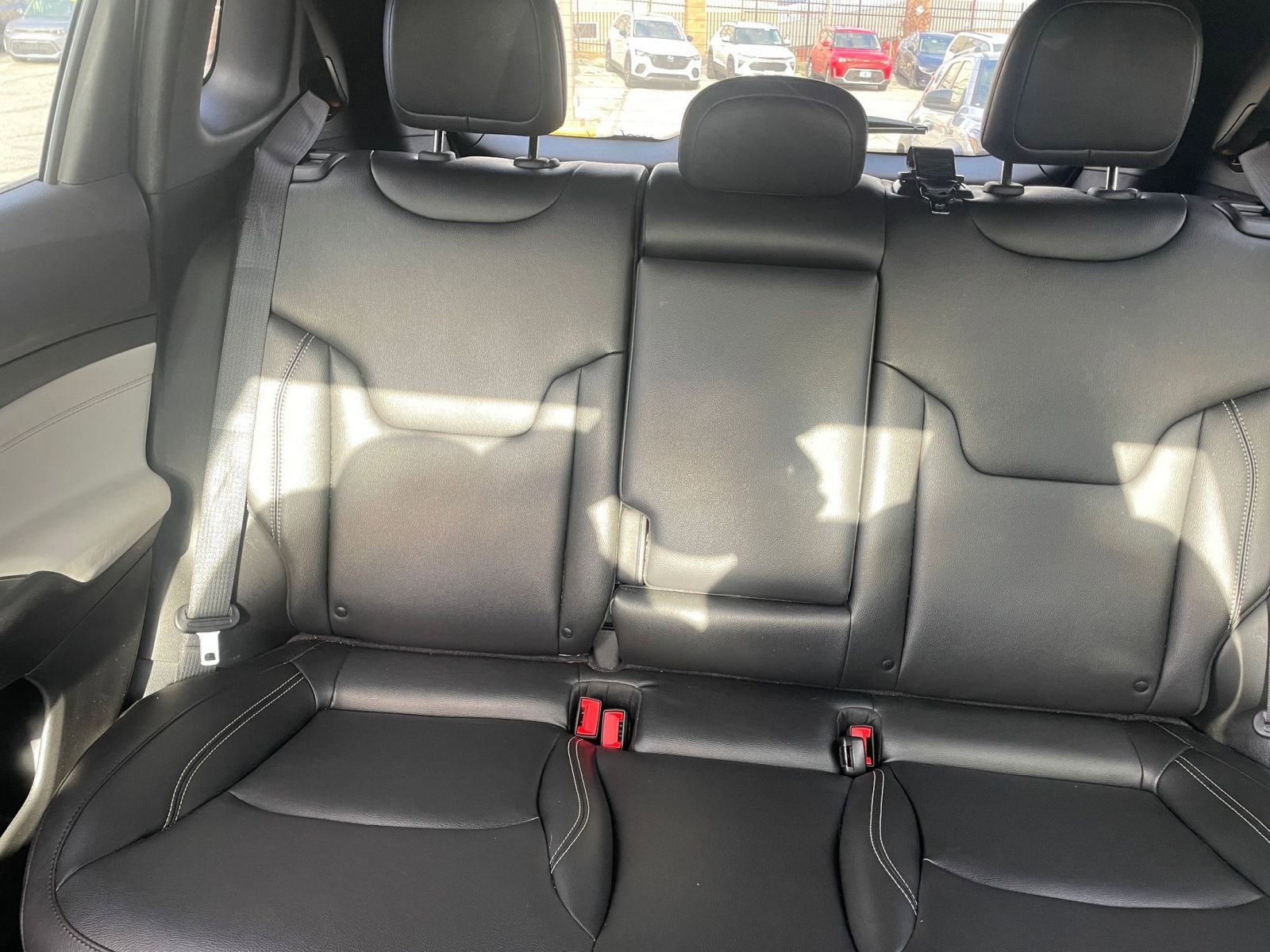 Used 2025 Jeep Compass Limited image 38