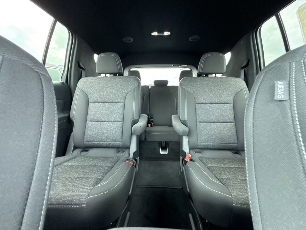 New 2025 Chevrolet Traverse LT w/ Enhanced Driving Package image 13
