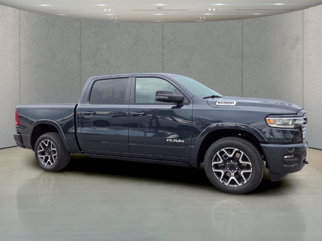 New 2027 RAM 1500 Laramie RWD image 3