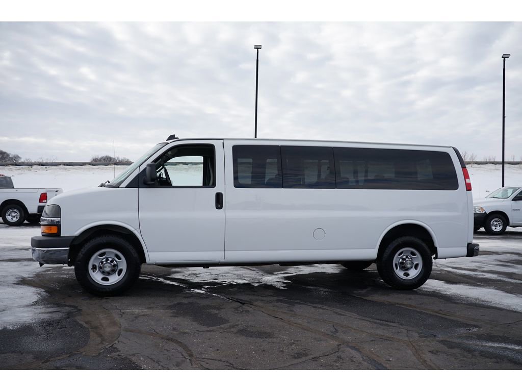 Used 2016 Chevrolet Express 3500 LT w/ LT Preferred Equipment Group image 6