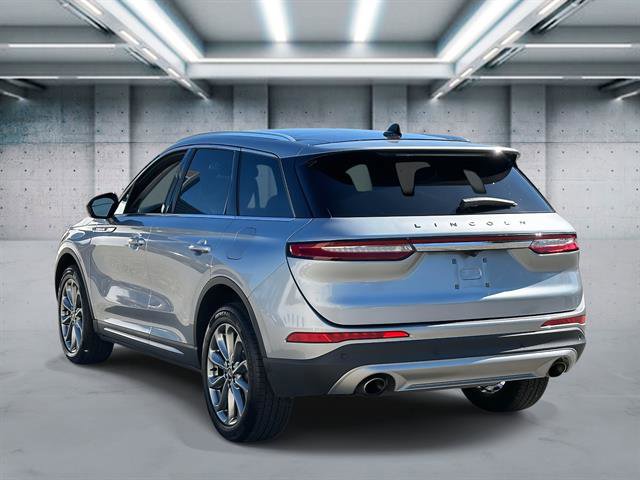 Used 2022 Lincoln Corsair AWD w/ Premium Package image 6